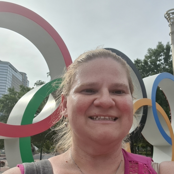 Meet your Posher, Jennifer - Picture 8 of 12